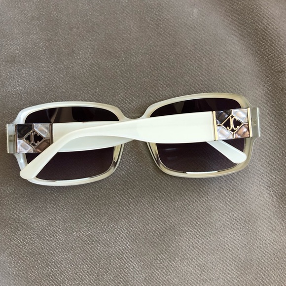 NWOT Just Cavalli JC325S Col 24B Sunglasses. Beautiful - Picture 11 of 13